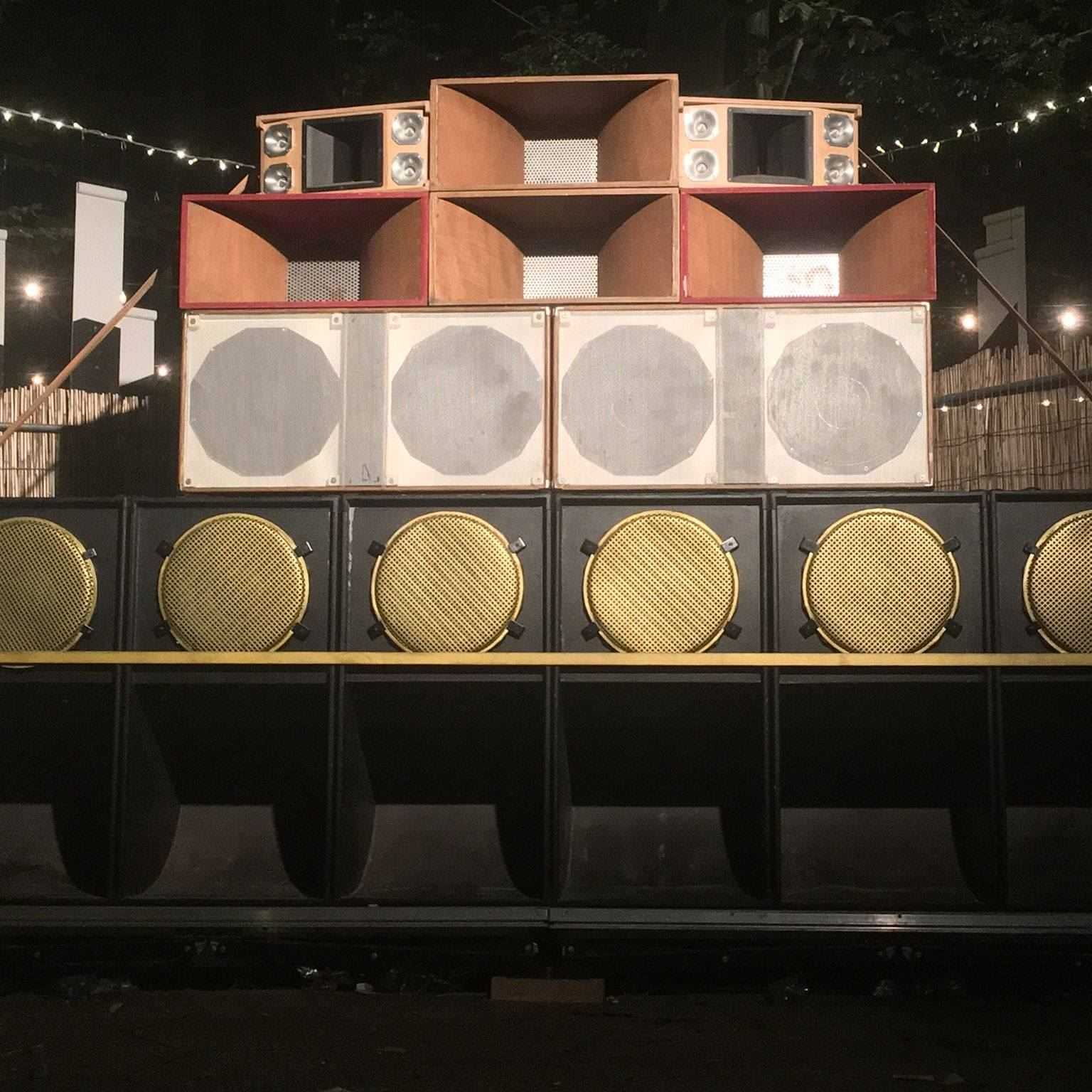 the-roots-corner-soundsystem